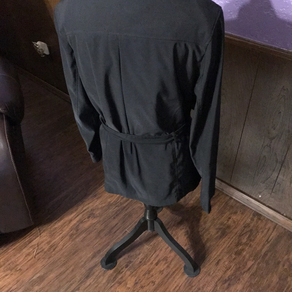 Jacket - Picture 3 of 6